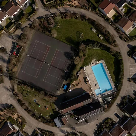 Dina With Parking And Shared Pool By Interhome 아파트