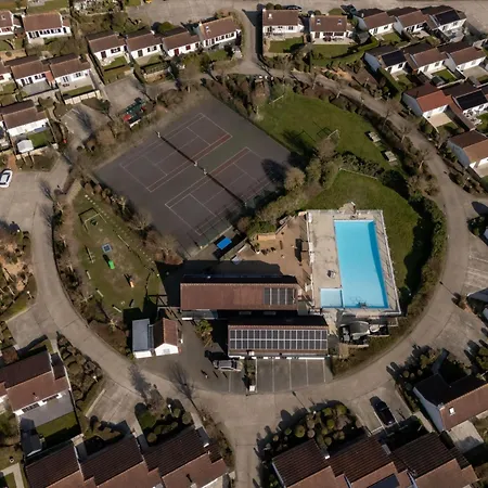 Apartamento Dina With Parking And Shared Pool By Interhome