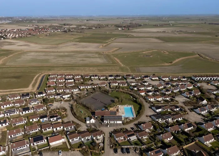 شقة Dina With Parking And Shared Pool By Interhome دي هان